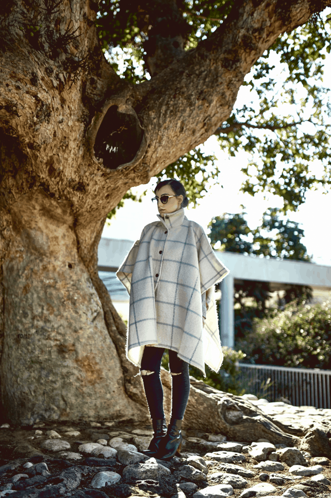 The big cape coat • Fashion